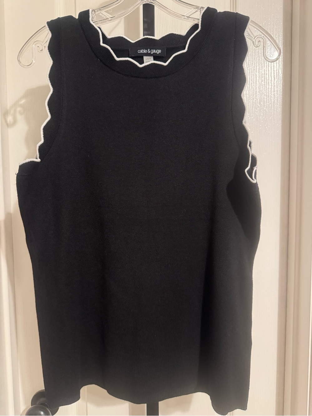 cable & gauge Black and White Women's Tank Sweater - Classic Knit Pullover 0119